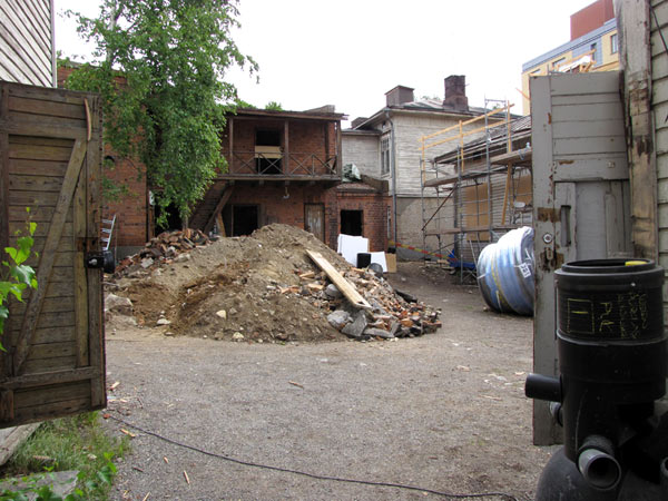 Annikki remontissa keskuussa 2011